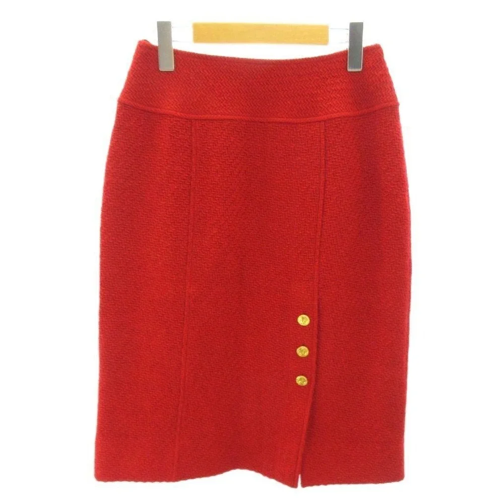 Chanel Boutique Red Wool Tweed Pencil Skirt Gold Lion Head Buttons Size 40
